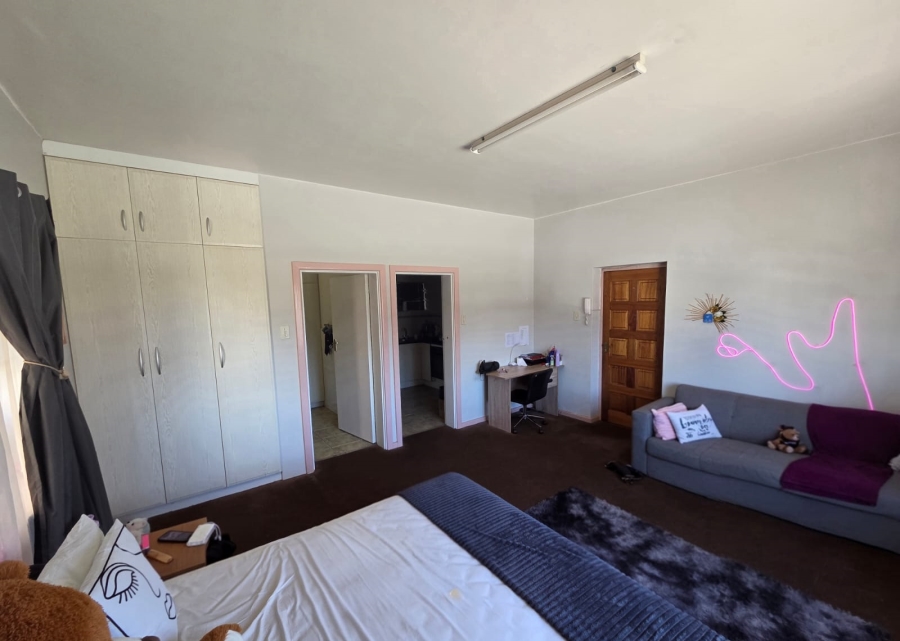 1 Bedroom Property for Sale in Humewood Eastern Cape